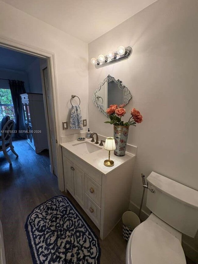 Building Photo - 6104 NW 114th Pl