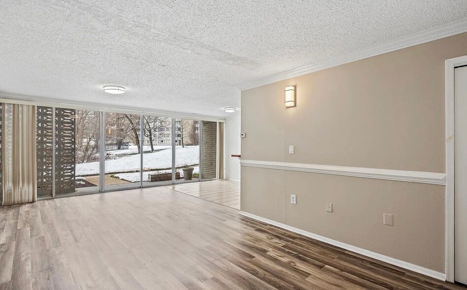 Building Photo - 1826 Metzerott Rd