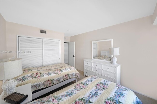 Building Photo - 4010 Galt Ocean Dr