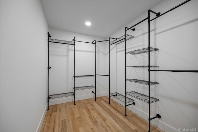 Building Photo - 7441 S Broadway