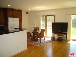 Building Photo - 7917 Westlawn Ave