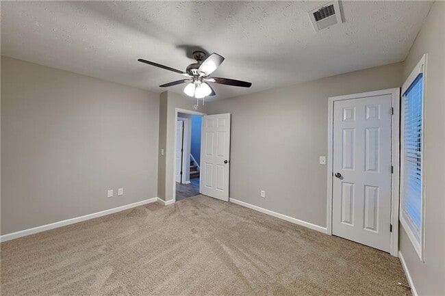 Building Photo - 5539 Hopper Dr