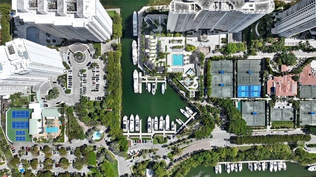 Building Photo - 3201 NE 183rd St