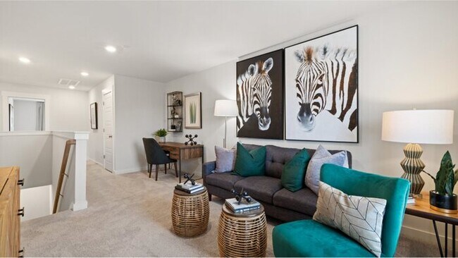 Building Photo - This well-maintained 3-bedroom, 3-bath hom...
