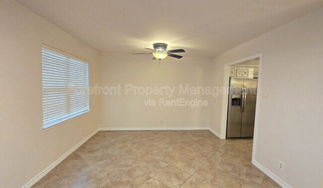 Building Photo - 7609 Linkside St