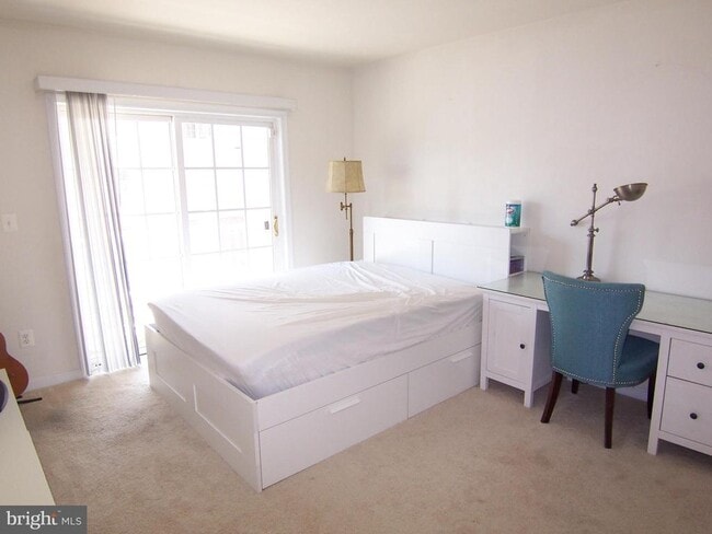 Building Photo - 4618 Battenburg Ln