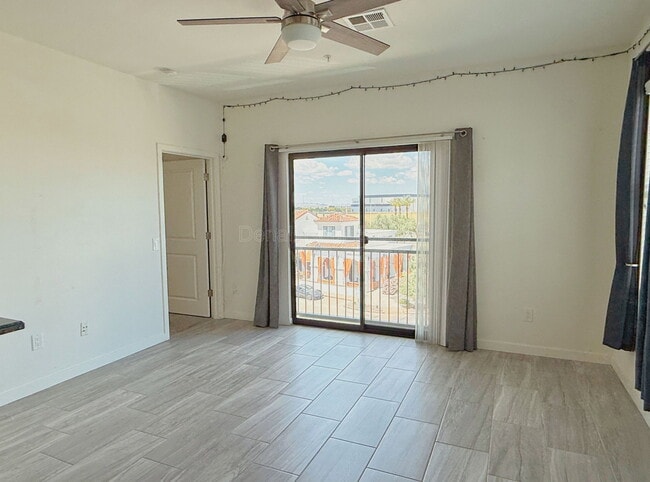 Building Photo - 2511 W Queen Creek Rd