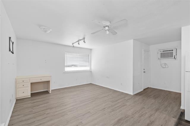 Building Photo - 3536 Suffolk Dr