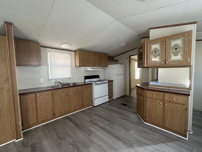 Building Photo - 7410 Olin Rd