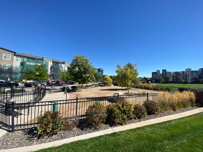 Building Photo - Don’t Miss Out on this 2 Bed/2 Bed in Litt...