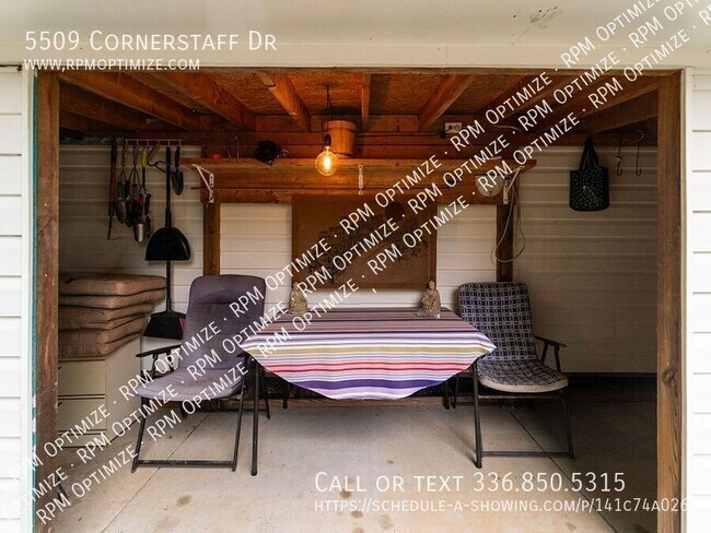Building Photo - 5509 Cornerstaff Dr