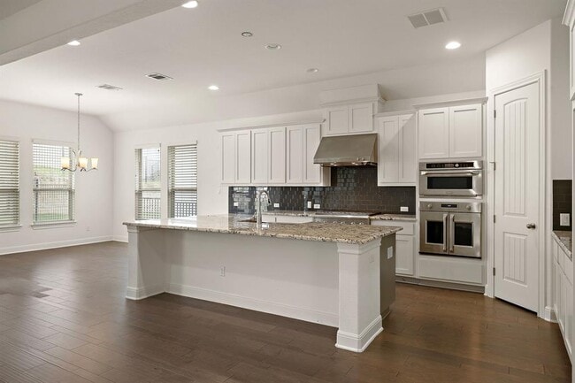 Building Photo - 4705 Napoli Shore Dr