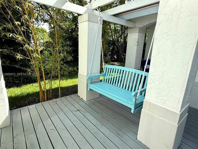 Building Photo - 6420 NW 109th Ave