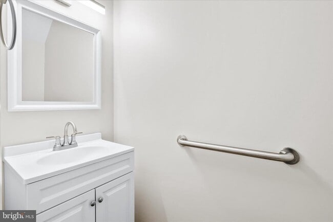 Building Photo - 5842 Holly Hock Pl