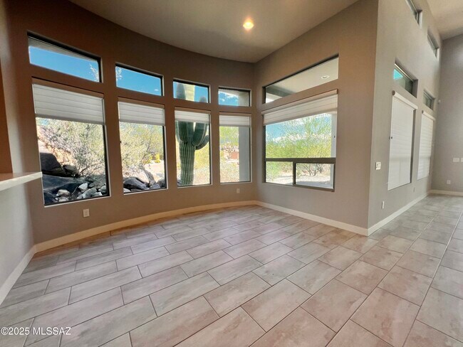 Building Photo - 14205 N Stone View Pl