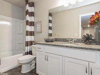 Building Photo - 856 NE Larkspur Ave