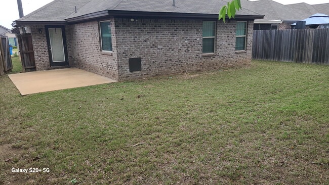 Building Photo - 106 Dawson's Ml Dr