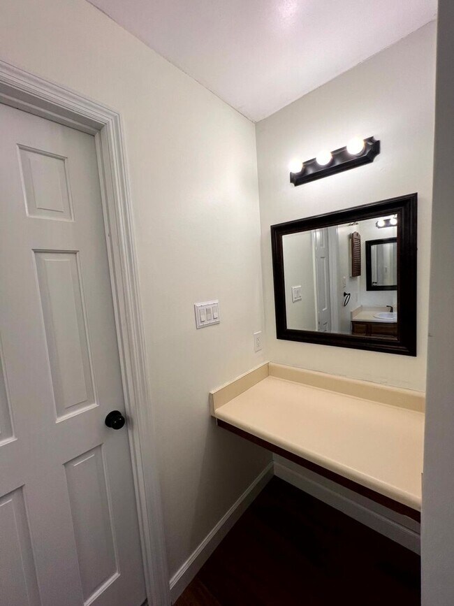 Building Photo - 1133 Paddington Pl