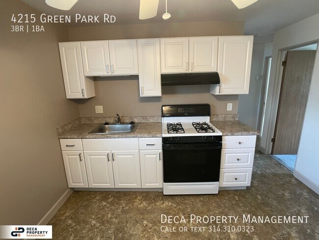 Building Photo - 3 Bedroom House