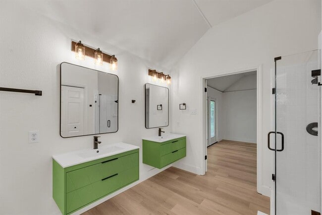 Building Photo - 1108 Pecan Creek Dr