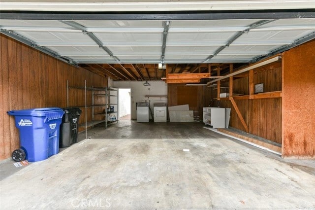 Building Photo - 2057 Dacian Dr S