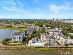 Building Photo - 13 Harbour Close