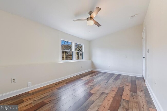 Building Photo - 1615 Grange Rd