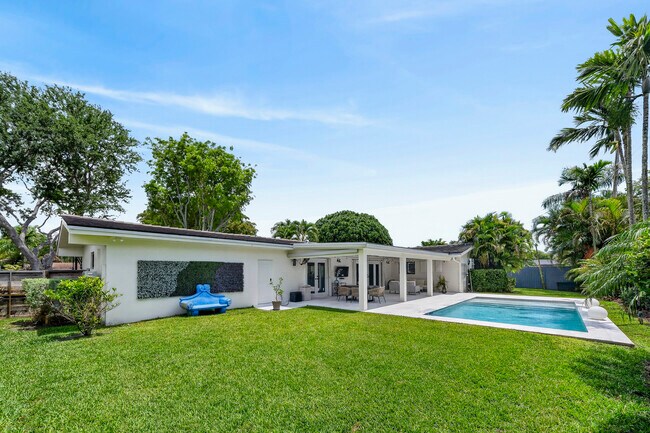 Building Photo - 8820 SW 85th Terrace