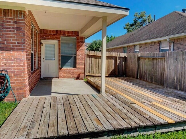 Building Photo - 18207 Linden Forest Ln