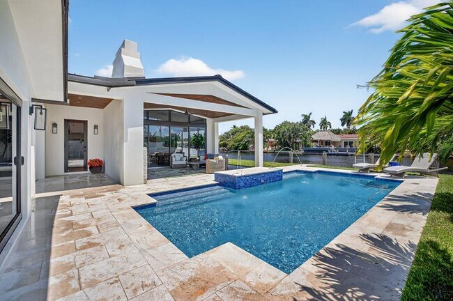 Building Photo - 2157 Coral Gardens Dr