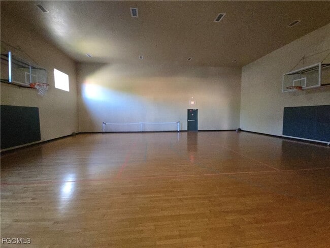 Building Photo - 11500 Villa Grand