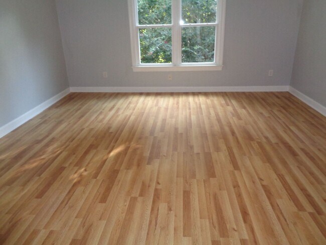 Building Photo - Awesome House for Rent in Advance
