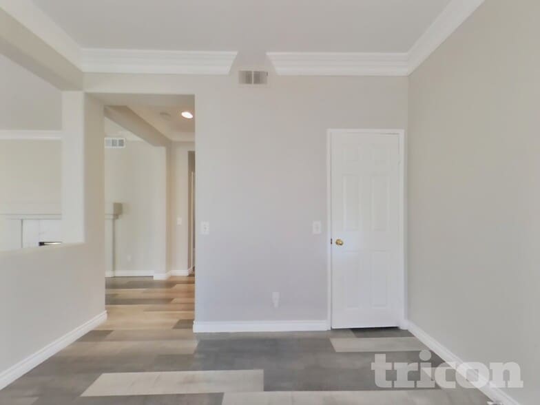 Building Photo - 15591 Eastwind Ave