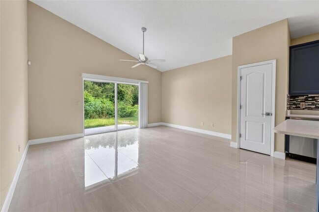 Building Photo - 1851 Great Falls Way