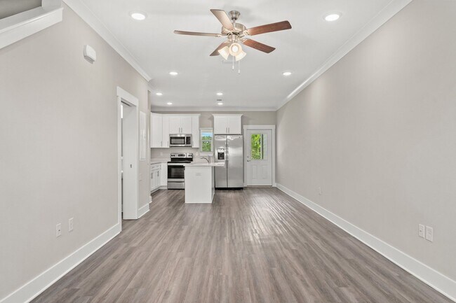 Building Photo - 259 N Sand Palm Rd