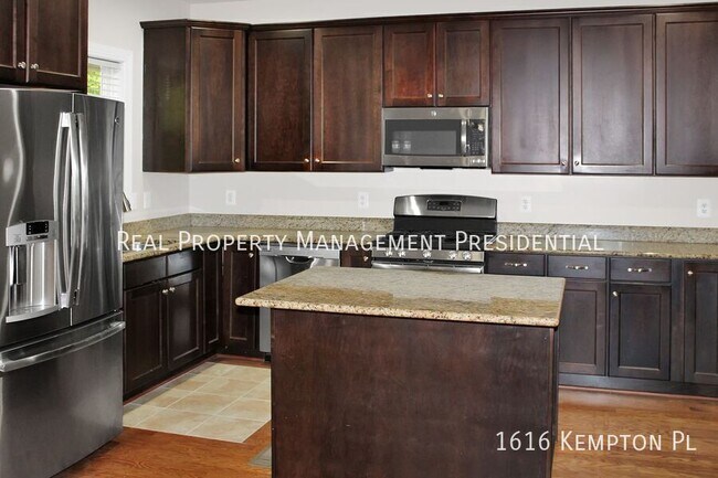 Building Photo - 1616 Kempton Pl
