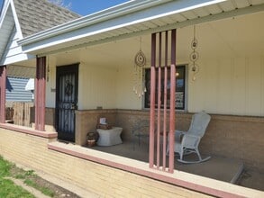 Building Photo - $0 DEPOSIT OPTION! Beautifully Upgraded 3-Bed Ranch with Basement, Remodeled Bath, and Ideal Loca...