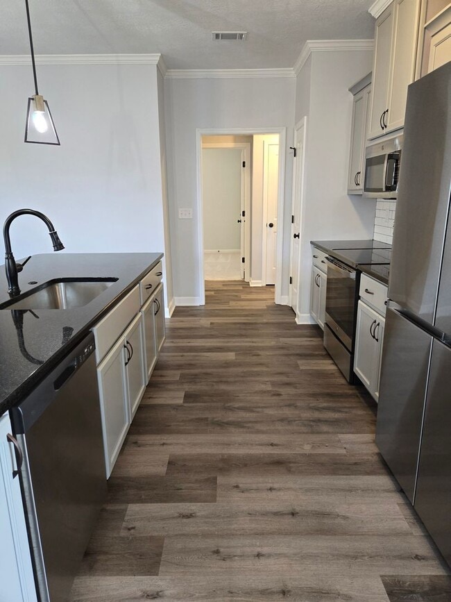 Building Photo - 542 Jensen Ln