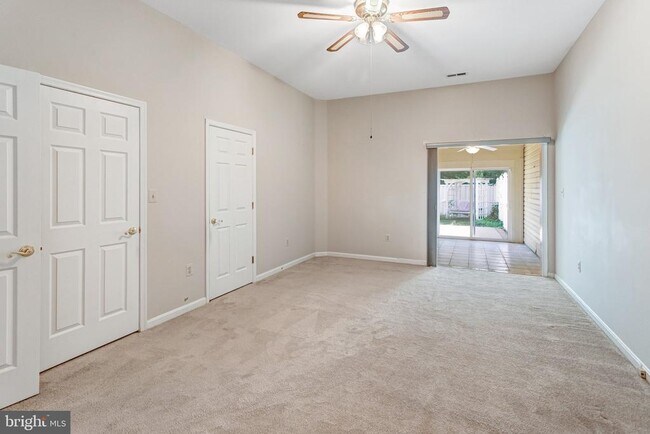 Building Photo - 11333 Savannah Dr