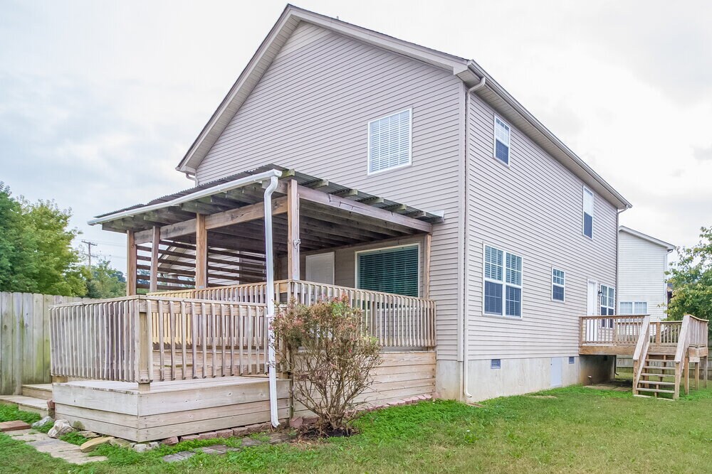 Building Photo - 208 Chandler's Pass Ct
