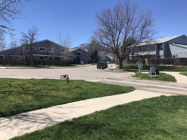 Primary Photo - 4299 Monroe Dr