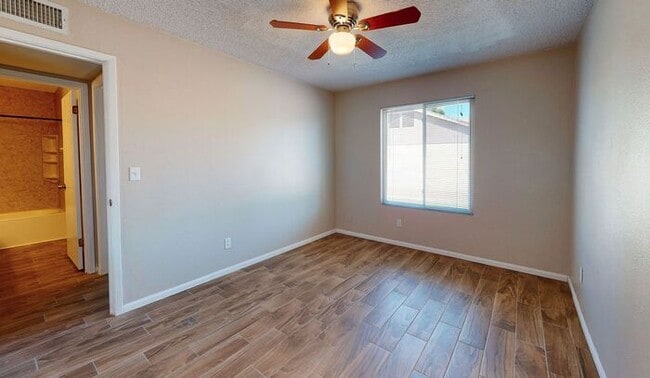 Building Photo - 1055 N Recker Rd