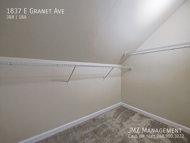 Building Photo - 1837 E Granet Ave