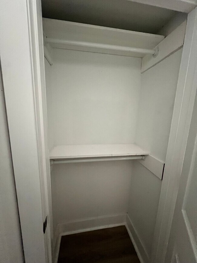 Building Photo - Renovated 3bd/1bth House with Rear yard!! SECTION 8 ONLY!!