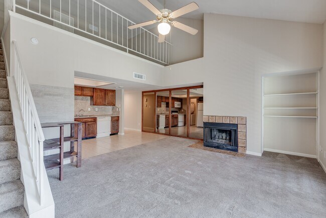 Building Photo - 14777 Wunderlich Dr