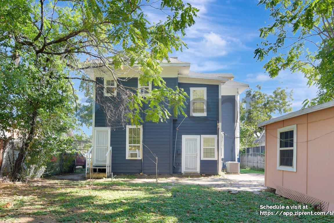 Building Photo - 3711 Wendelkin St