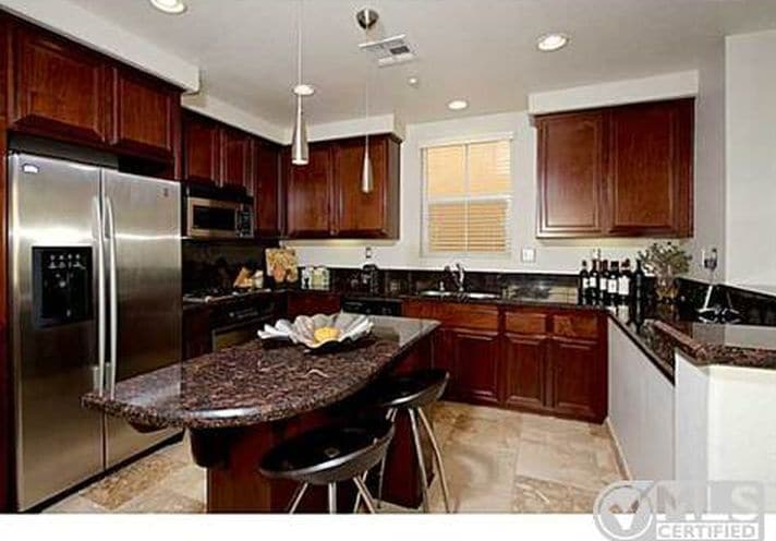 Building Photo - 2892 Villas Way