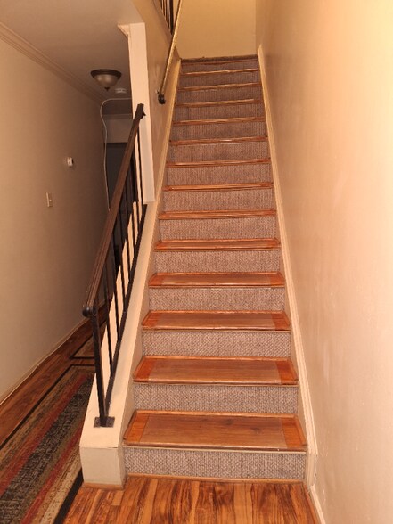 Building Photo - 7705 Swan Terrace
