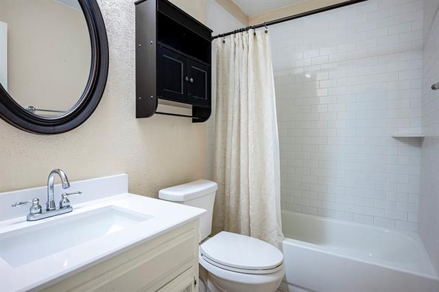 Building Photo - 4449 Boston Dr