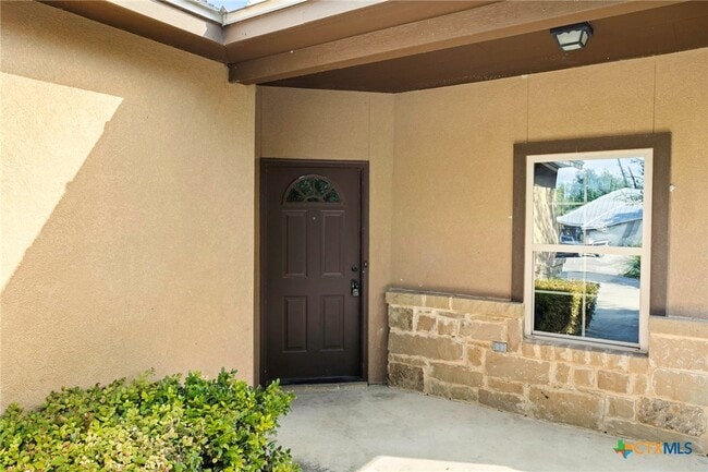 Building Photo - 1009 Tripp Ln